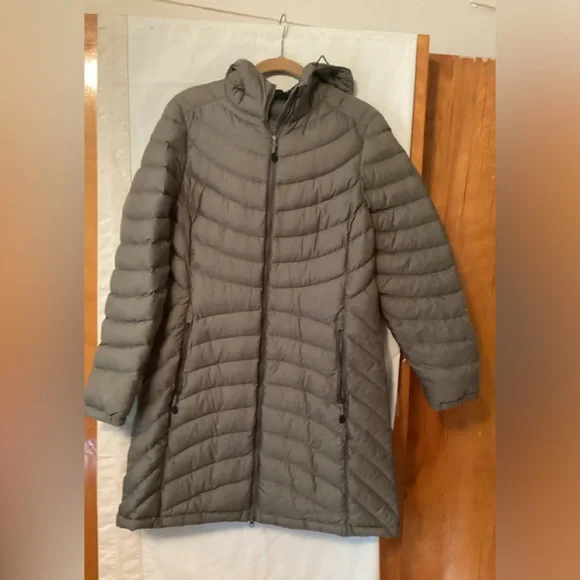 L.L.BEAN PACKABLE LONG JACKET GOOSE DOWN SZ M - Picture 2 of 10